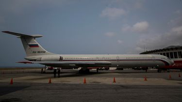 Vista de una Aeronave Ilyushin Il-62M de la Fuerza Aérea de Rusia (número de cola RA-86496) llegó al  Aeropuerto Internacional Simón Bolívar el pasado 23 de marzo. 