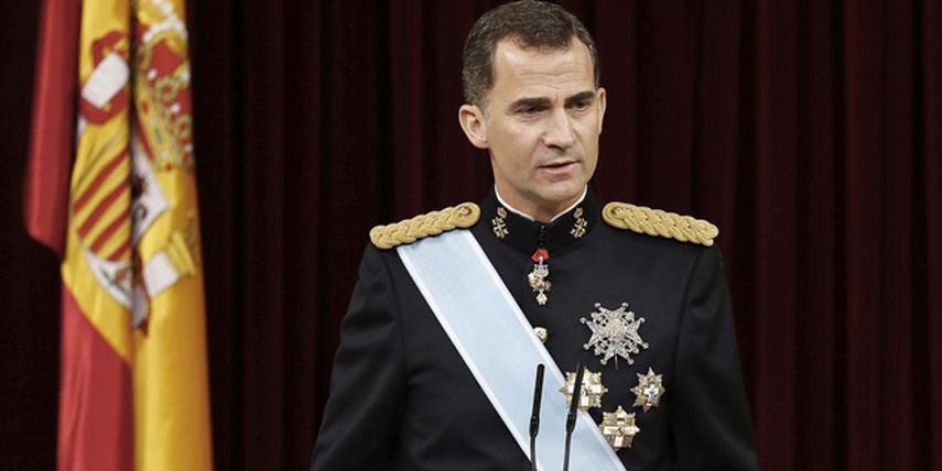 Felipe VI rindió tributo a la Reina Sofía por su dedicación y lealtad y al mismo tiempo recordó a las víctimas del terrorismo en España. (EFE)