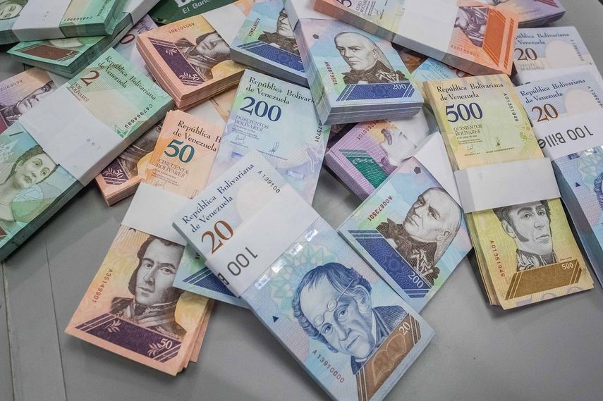 Billetes de Bolívar con las nuevas denominaciones que circulan en 2018.