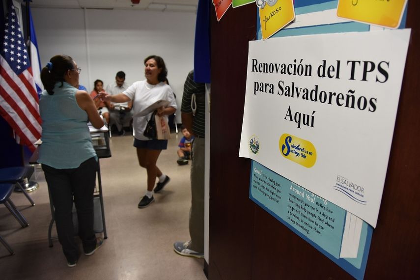 Gobierno de El Salvador apoya a salvadoreños en Estados Unidos para que obtengan un estatus permanente. 