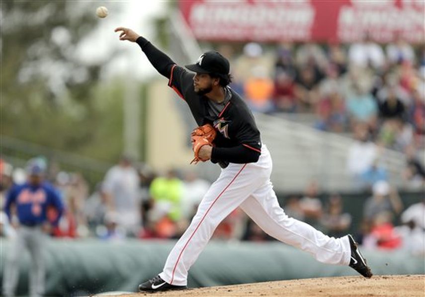 Álvarez es el principal candidato a lanzar en el día inaugural de los Marlins. (AP)