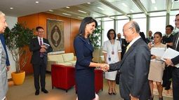 La embajadora de EEUU ante las Naciones Unidas, Nikki Haley, se reunió en agosto con Yukiya Amano, director general del Organismo Internacional de Energía Atómica, encargado de verificar el cumplimiento del acuerdo.