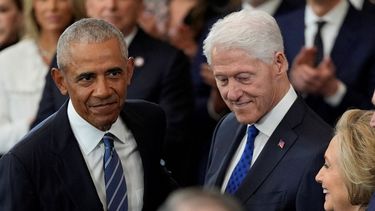 El expresidente Barack Obama, el expresidente Bill Clinton y la exsecretaria de Estado Hillary Clinton asisten a la toma de posesión de Donald J. Trump.&nbsp; &nbsp;