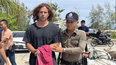 Daniel Sancho Bronchalo fue acusado formalmente por la muerte de Edwin Arrieta Arteaga, cuyos restos fueron hallados dentro de bolsas de plástico en un vertedero de Ko Pha Ngan, una isla famosa por sus “fiestas de Luna llena” al estilo rave.