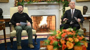 El presidente de Estados Unidos, Joe Biden, en un encuentro este 12 de diciembre en la Casa Blanca con su homólogo ucraniano, Volodimir Zelenski. Archivo.&nbsp;