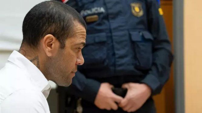 El exfutbolista Dani Alves durante un juicio en la Audiencia de Barcelona, el 5 de febrero de 2024, en Barcelona, Catalunya (España).