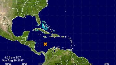 De acuerdo con reportes del Centro Nacional de Huracanes de Estados Unidos, Harvey se ubicaba este domingo a unos 880 kilómetros al este de Cabo Gracias Dios.