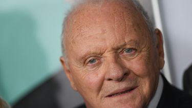 En esta foto de archivo, el actor galés Anthony Hopkins asiste a la proyección de gala del AFI FEST de The Two Popes en el TCL Chinese Theatre el 18 de noviembre de 2019 en Hollywood. &nbsp;
