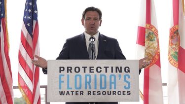 desantis anuncia $112 millones para proyectos de calidad y suministro de agua en florida