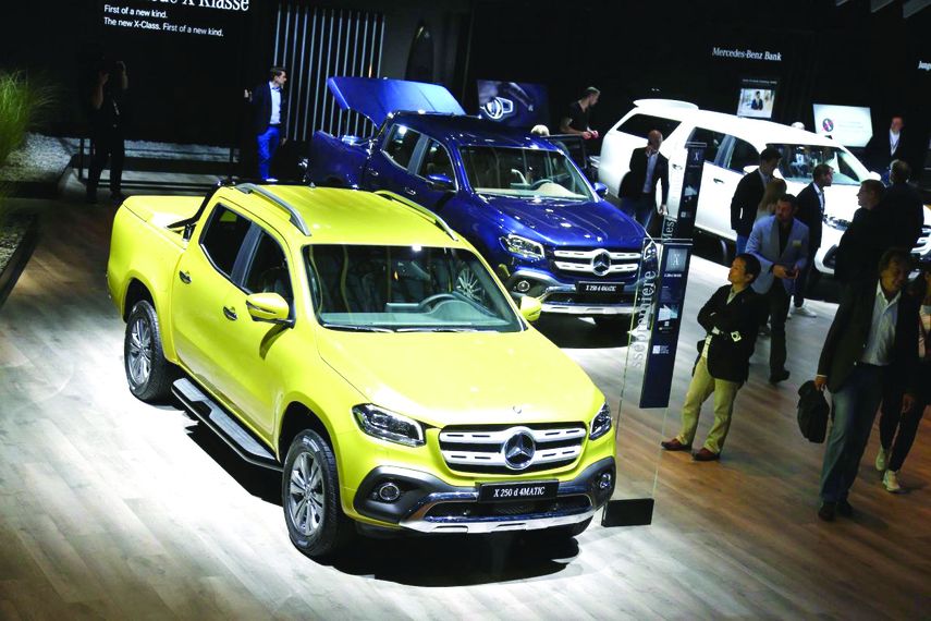 mercedes-new-x-class-pick-up-was-also-at-the-show.jpg