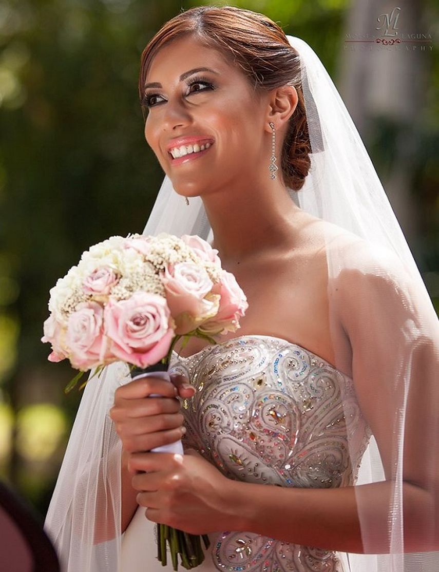 La modelo Yarimar Falcón posa vestida de novia (MOISES LAGUNA PHOTOGRAPHY)