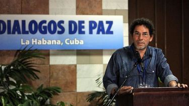 Alias Pastor Alape, uno de los negociadores del grupo guerrillero, durante las conversaciones en La Habana.