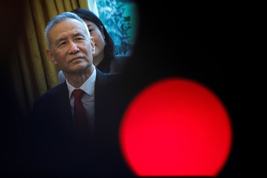 El viceprimer chino, Liu He, en una rueda de prensa. 