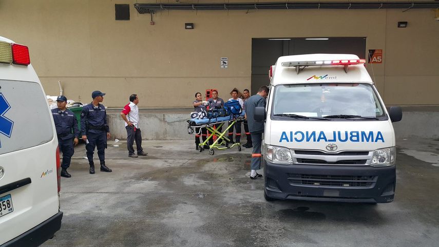 Al menos tres ambulancias del servicio de emergencias estatal fueron enviadas al lugar