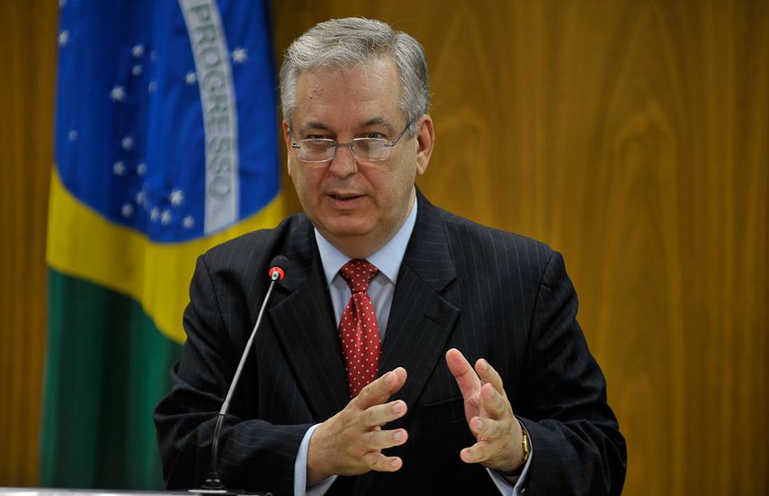  Tanto la visita sin aviso como el hecho de que Jaua haya firmado durante su estancia en Brasil unos acuerdos de cooperación con el Movimiento Sin Tierras (MST) hasta pudieran constituir una injerencia en asuntos internos