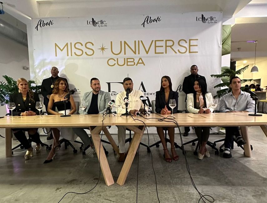 Sissi Fleites,&nbsp;Maria Vicario, Amer Mercado, Prince Julio César, Faddya Halabi, Karen Paba y Javier Fontalvo, durante un encuentro con la prensa para presentar el nuevo certamen de belleza que enviará a una cubana a competir al Miss Universo 2024.&nbsp;