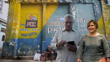 Recientes publicaciones de Miguel Díaz-Canel y su esposa Lis Cuesta en las redes sociales presumiendo de sus nietos y utilizándolos para reforzar la propaganda política del régimen recibieron cientos de críticas