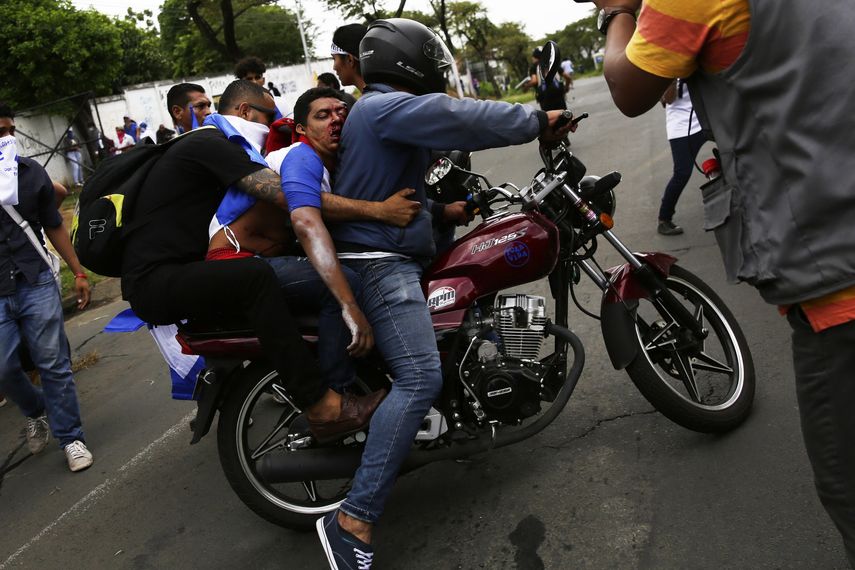 Las protestas han dejado más de 2000 heridos.
