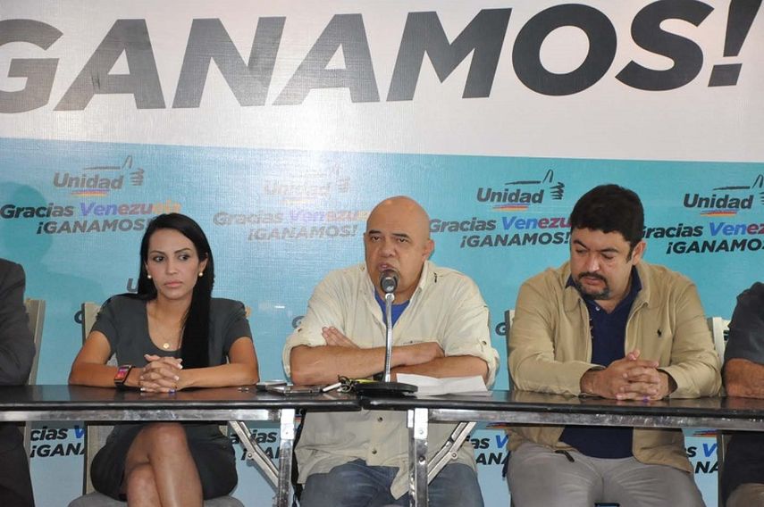 El secretario ejecutivo de la Mesa de la Unidad publicó un comunicado con la respuesta de la coalición opositora (ARCHIVO)