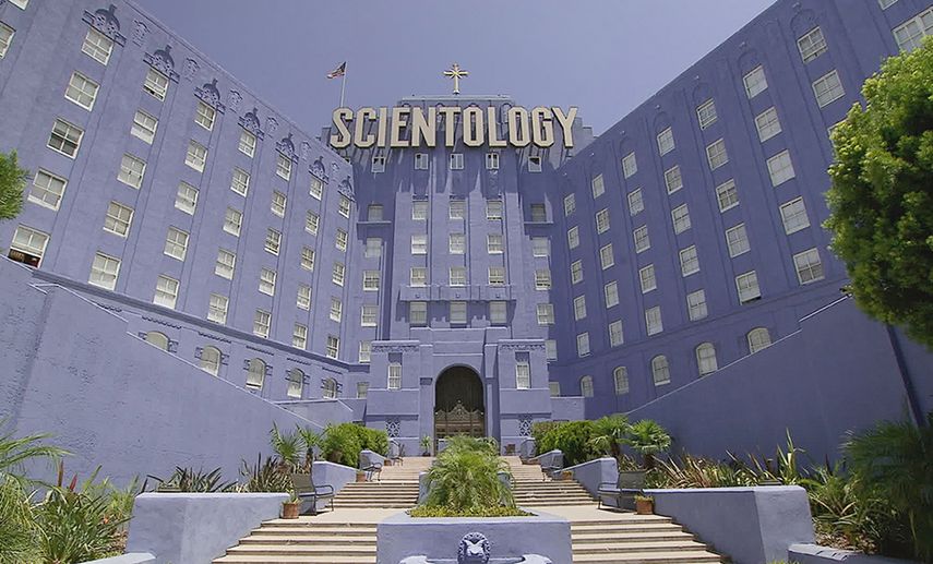 Fachada del centro de estudios y predicación en Hollywood, California. (HBO)