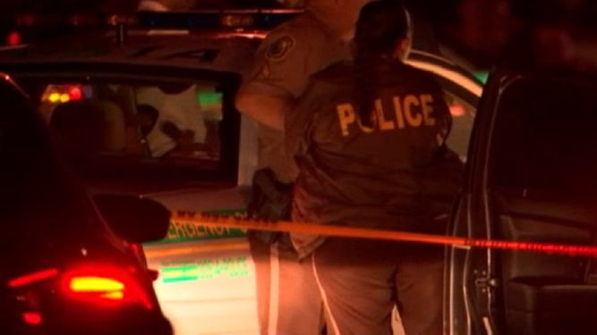 El chico recibió varios disparos y fue trasladado de urgencia al Ryder Trauma Center, en el Jackson Memorial Hospital.