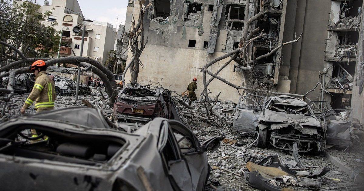 Trump acusa a Irán y a Israel de violar el alto al fuego