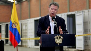 Santos indicó que&nbsp;se presentaron 2.328 colombianos. De ellos, 2.135 pasaron el primer filtro y 83 fueron los finalistas para entrevistas