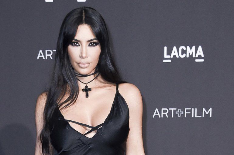 Kim Kardashian cambia nombre de su línea de ropa interior tras ser criticada