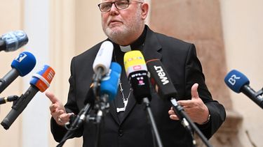 El cardenal Reinhard Marx, Arzobispo de Munich y Freising, se dirige a una conferencia de prensa en Munich, sur de Alemania, el 4 de junio de 2021, después de haber ofrecido al Papa Francisco su renuncia.&nbsp;