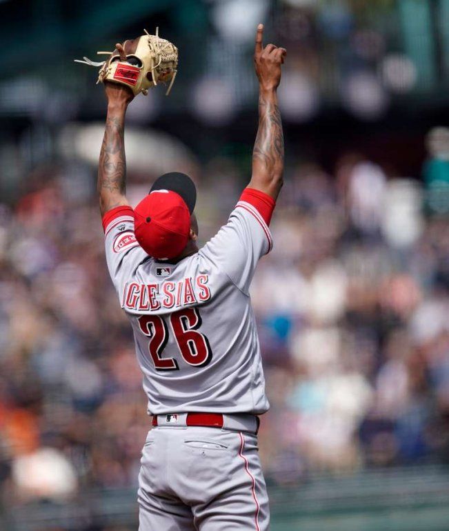 Con los Rojos en un año en el que proyectan culminar con récord negativo, es posible que el cubano vaya a otro equipo antes de la fecha límite de cambio.