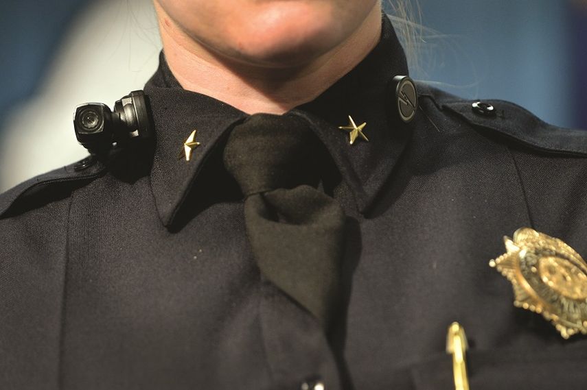 Las cámaras (como la de la foto) no estarían grabando todo el tiempo, sino sólo durante los operativos policiales. (Cortesía)