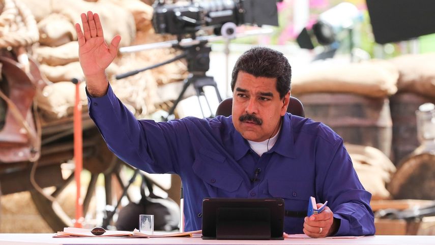 Fotografía cedida por el Palacio de Miraflores donde se observa al presidente de Venezuela Nicolás&nbsp;Maduro&nbsp;hablando en un acto de Gobierno en la ciudad de Guarenas, Venezuela.&nbsp;