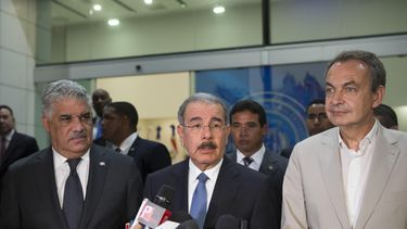 Representantes del régimen y la oposición de Venezuela iniciaron el  pasado 13 de septiembre en la capital dominicana conversaciones para  abrir un nuevo diálogo, bajo el auspicio del presidente dominicano,  Danilo Medina, y de Rodríguez Zapatero.