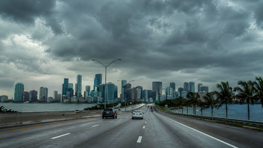 Lluvias y tormentas amenazan el sur de la Florida.