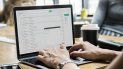 Internet brinda grandes beneficios de comunicación, lo que también facilita conspiraciones delictivas. Internet brinda grandes beneficios de comunicación, lo que también facilita conspiraciones delictivas.