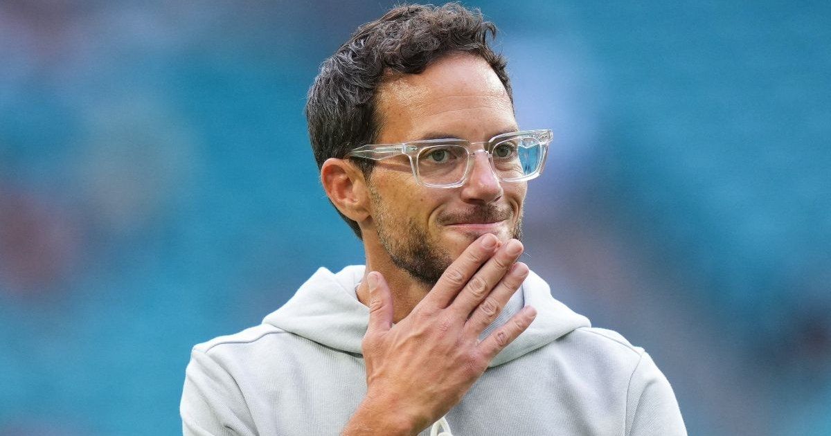 McDaniel no toca la tecla correcta y los Dolphins no encuentran la manera de salir del hoyo