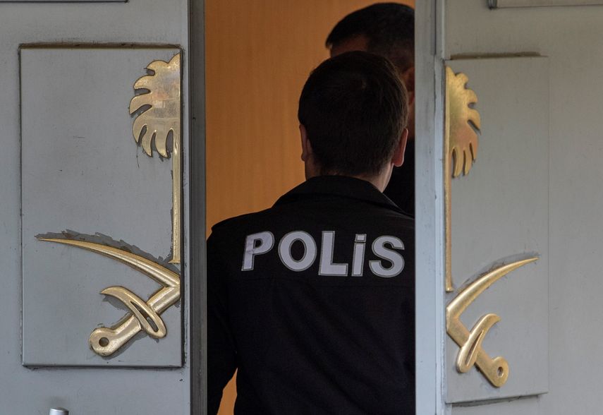 El Gobierno turco le ha dicho a funcionarios de EEUU que dispone de grabaciones de vídeo y audio que demuestran que el periodista Jamal Khashoggi fue asesinado en el consulado de Arabia Saudí en Estambul, ha revelado el Washington Post.