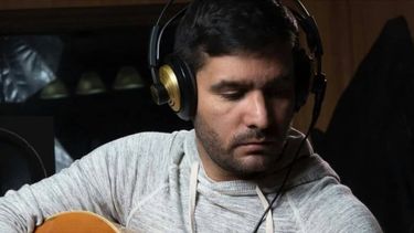 Eliezer Boyer le da un nuevo sonido a Perdiendo altura, una nueva versión del éxito de la legendaria agrupación Aditus, que popularizó hace 30 años.&nbsp; 