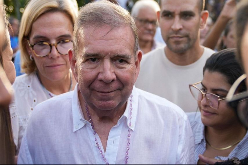 Edmundo González Urrutia, en un acto de campaña antes de las elecciones venezolanas el pasado junio