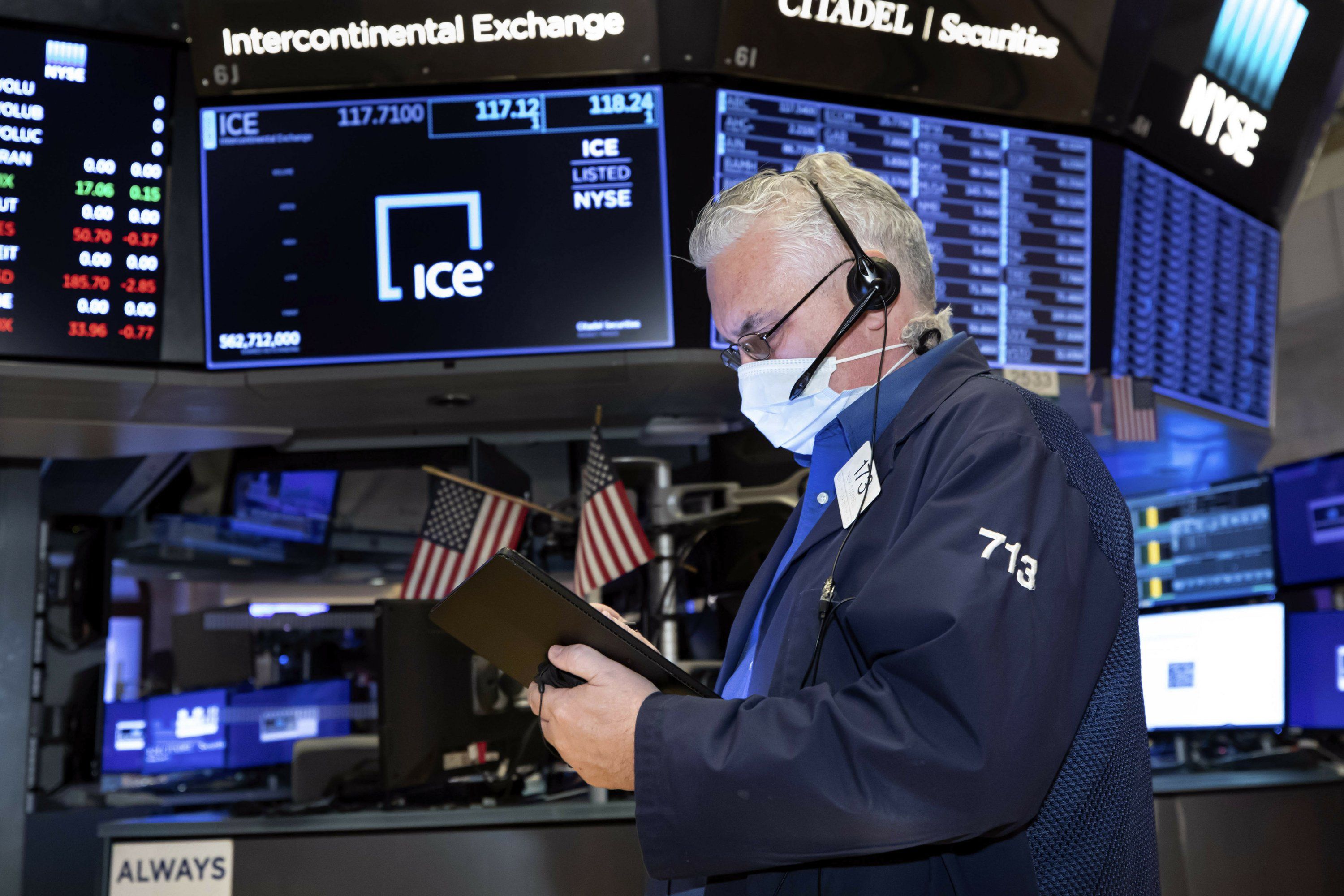 Wall Street termina en orden disperso tras una jornada en rojo Wall Street termina en orden disperso tras una jornada en rojo