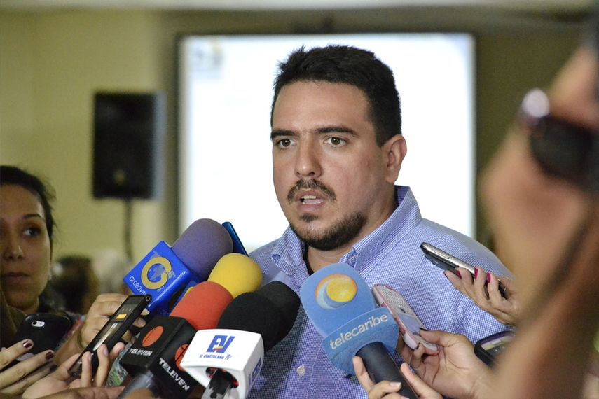 El jefe de la bancada opositora del Parlamento venezolano, Stalin González, aseguró que el Gobierno se encuentra haciendo todo lo posible para que la oposición no participe en las elecciones.