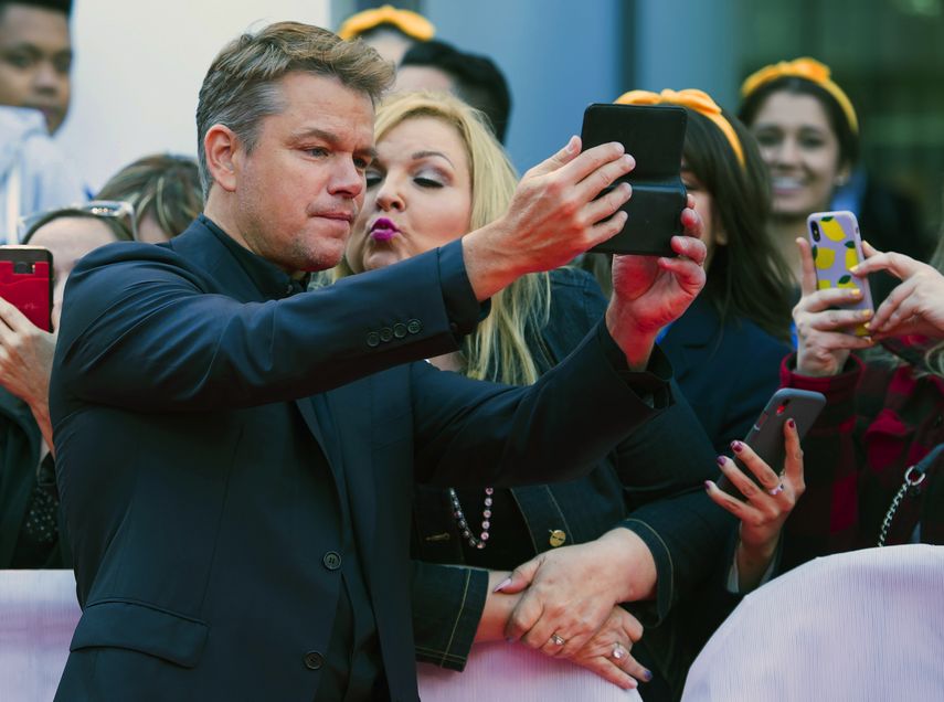 El actor Matt Damon arribando a la alfombra roja de la premiere del film Ford vs. Ferrari en Toronto.&nbsp;