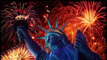 Nueva York, junto a Los Ángeles y Chicago iniciaron en 2014 la campaña Ciudades por la Ciudadanía, que ahora reúne a 40 ciudades y colabora con la naturalización de un millón de extranjeros por año.
