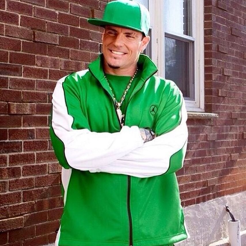 El rapero posa para la cámara. (INSTAGRAM)