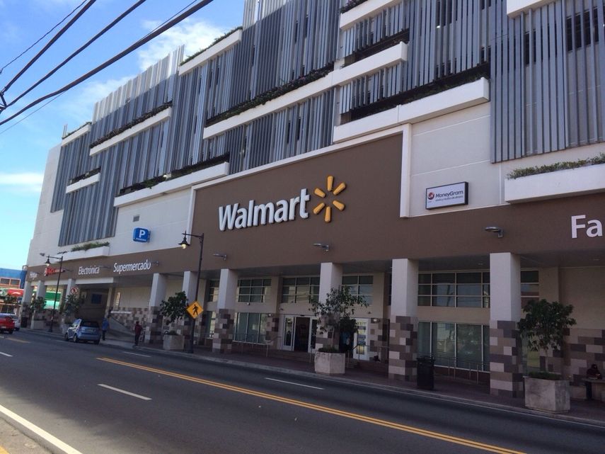 Tienda de Walmart en San Juan, Puerto Rico.