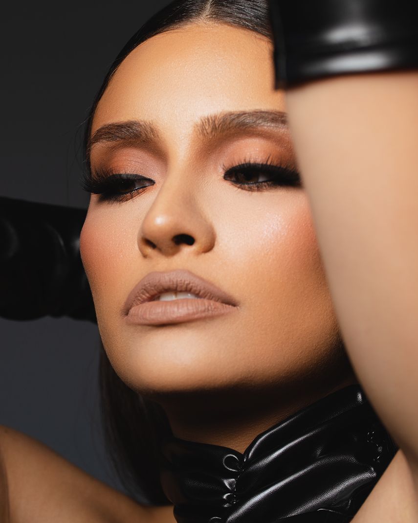 La maquilladora y estilista española Coral Cortés lanza al mercado los iluminadores SACC: Infinity Dreams.