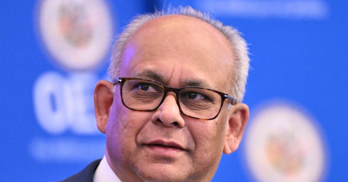 El canciller de Surinam es electo secretario general de la OEA