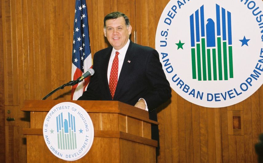 El cubanoamericano Mel Martínez. (CORTESÍA)