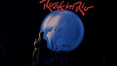  El festival reemplazó el uso de las tarjetas de crédito con las pulseras digitales.  (Archivo)