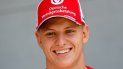 Mick Schumacher, hijo del siete veces campeón del mundo Michael Schumacher, conducirá en la Fórmula Uno por primera vez con Haas la próxima temporada, anunció el equipo el 2 de diciembre de 2020, dejando a su nuevo recluta explotando emocionalmente ante la realización de un sueño. Mick Schumacher, hijo del siete veces campeón del mundo Michael Schumacher, conducirá en la Fórmula Uno por primera vez con Haas la próxima temporada, anunció el equipo el 2 de diciembre de 2020, dejando a su nuevo recluta explotando emocionalmente ante la realización de un sueño.